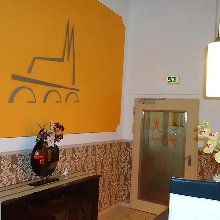 Stadthotel فندق 3*